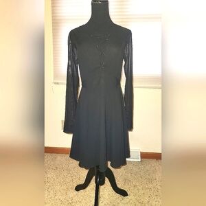 Express nwt mesh sleeve deep v dress Size 6